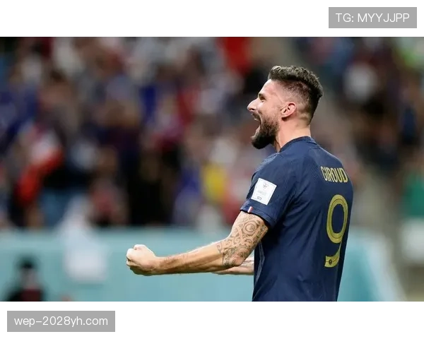 吉鲁与本泽马：终结者角色如何从单点支点进化为体系融合？