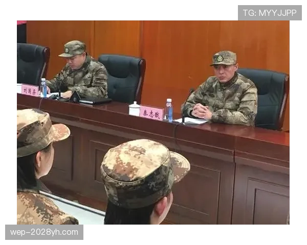 刘国梁上场像教官，下了飞机像富豪朋友，队里人尴尬又羡慕